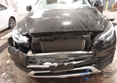 2018 Infiniti Qx30 Premium z USA, uszkodzony, nr VIN SJKCH5CR5JA048258